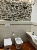 Seashell studio, dining corner with view of the vineyards